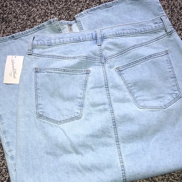 Universal Thread Denim Maxi Skirt High Front Slit Stretch  | NWT - Picture 5 of 5